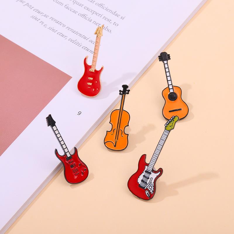 Musical Instruments Cartoon - Alfileres, broches personalizados para bajo, instrumentos