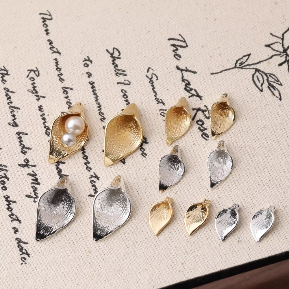 Musical Instrument Jewelry - Pendientes con dijes de flores y