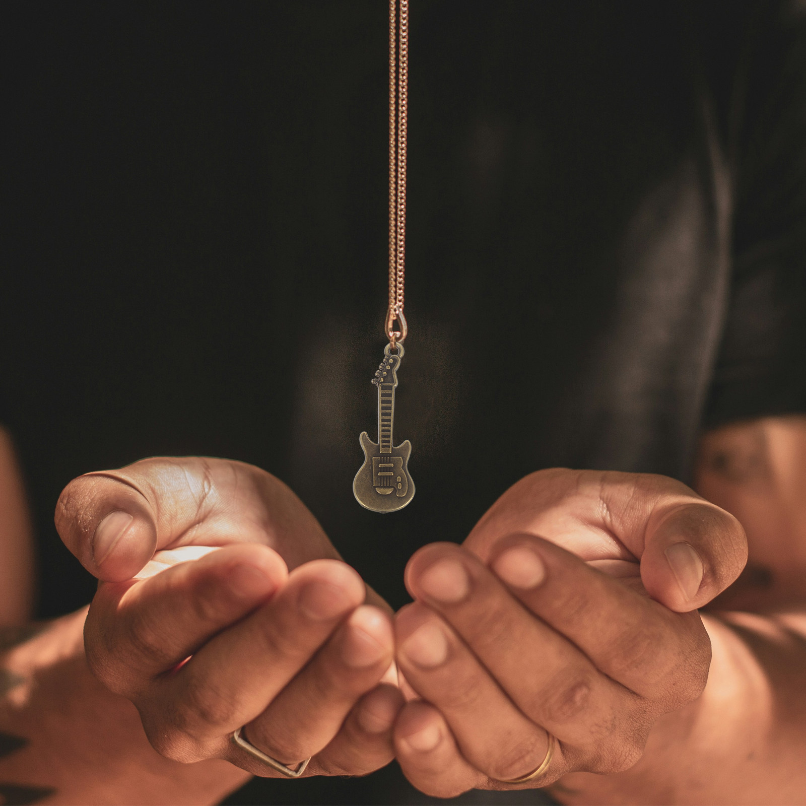 Musical Instrument Jewelry - 50 Piezas de Colgantes de Guitarra