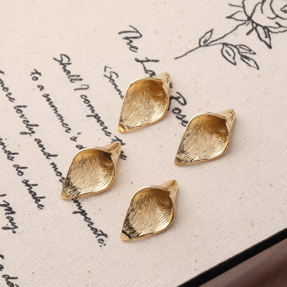 Pendientes con dijes de flores - Musical Instrument Jewelry reseña y precio