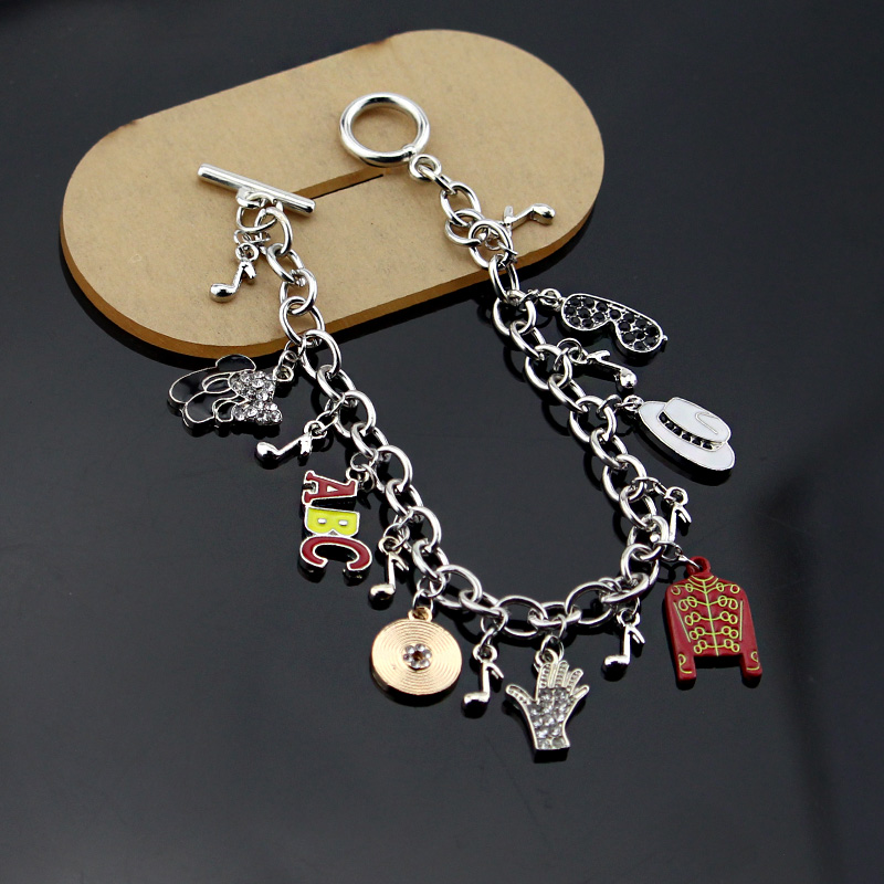Pulsera con dije musical de Mi - Musical Instrument Jewelry reseña y precio