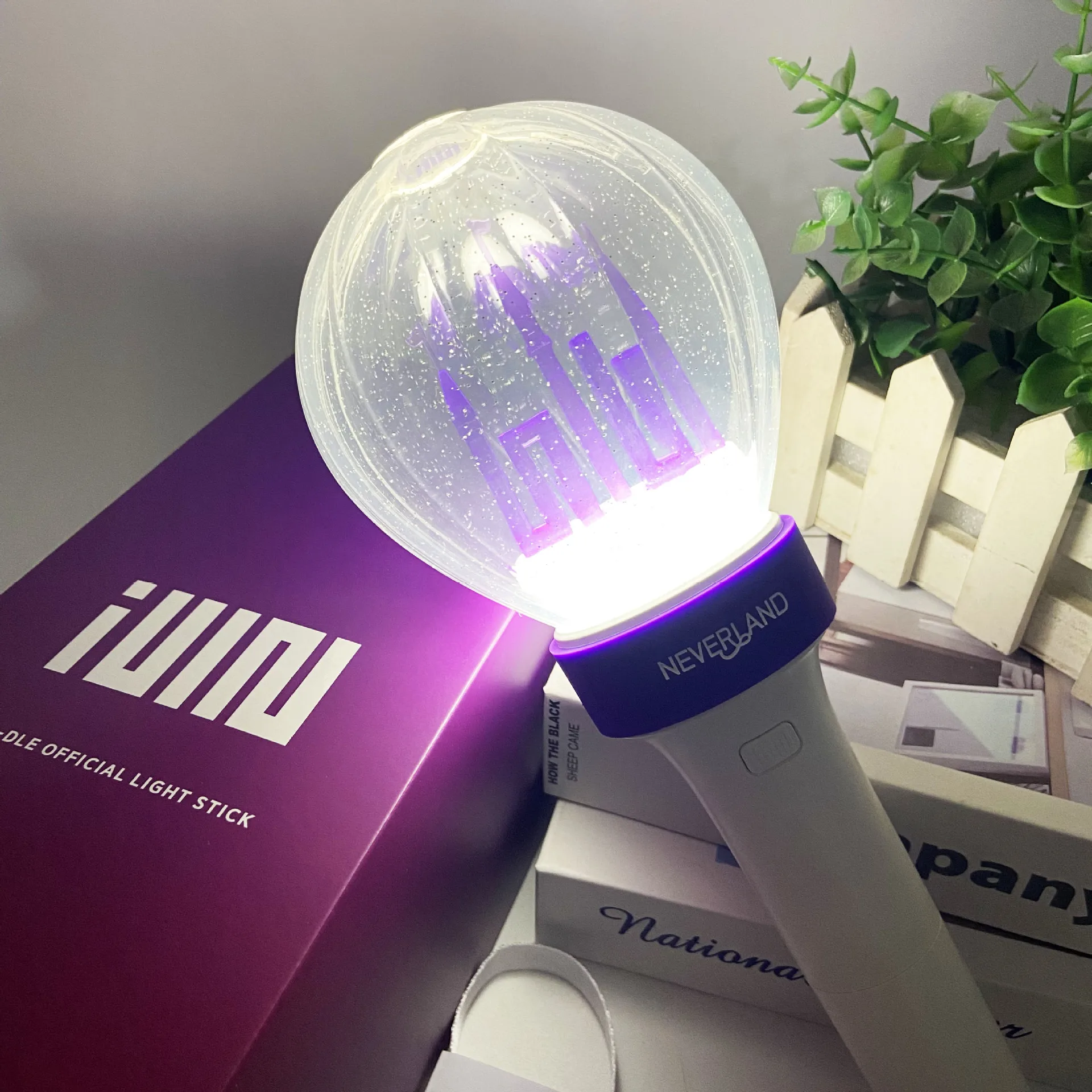 Nuevo (G) I-DLE Ver.2, lámpara - Musical Instrument Gong reseña y precio